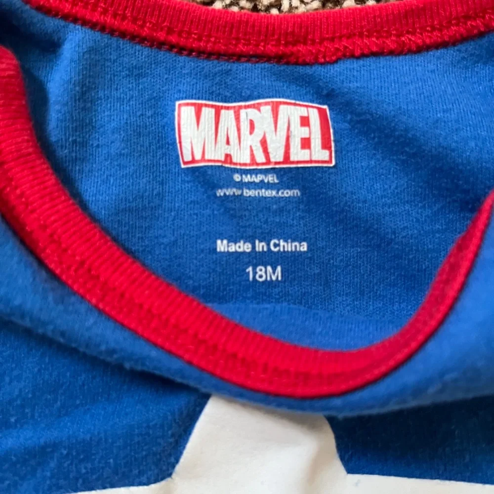 2-Piece 18-Month Superhero Set: Marvel Captain America Onesie/Super Hero Top - Picture 5 of 7